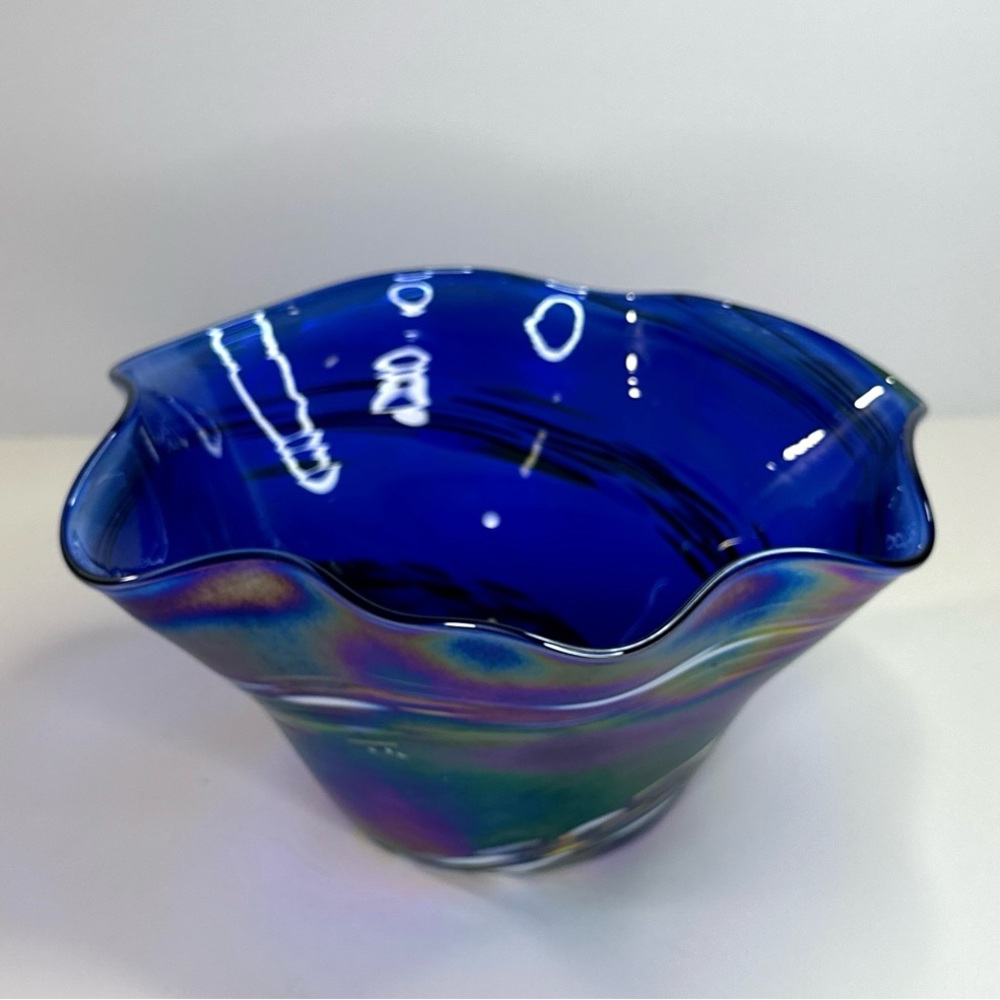Cobalt Blue Iridescent Art Glass Ruffled Bowl w/ Confetti Swirl Base (~5” tall)
